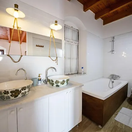 Βίλα Peaceful With Pool And Garden In Bodrum Camlik (Bodrum)