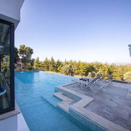 Βίλα Peaceful With Pool And Garden In Bodrum *